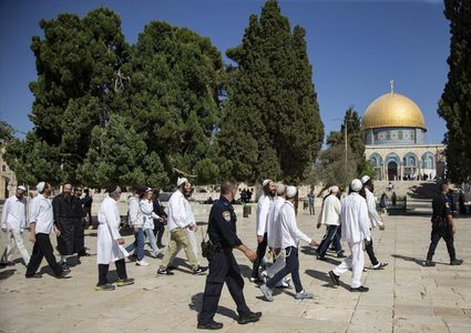 مستوطنون يقتحمون المسجد الأقصى ويؤدون طقوساً تلمودية