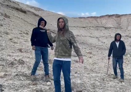 مستوطنون يعتدون على شاب شمال غرب أريحا