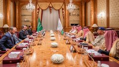 اجتماع سعودي مع أول وفد سوري يزور المملكة بعد سقوط بشار الأسد