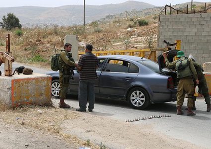 الاختلال يغلق طرقا في رام الله