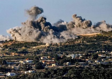 الاحتلال يشن 3 غارات على جنوب لبنان