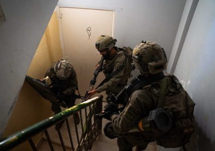 إصابة شابين برصاص الاحتلال واعتقالات في محافظة الخليل