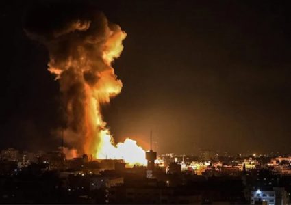 عدوان أميركي - بريطاني يستهدف بـ3 غارات شرقي مدينة صعدة اليمنية