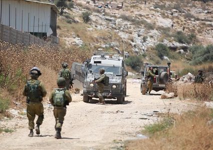 الاحتلال يقتحم مدرسة في قرية بردلة بالأغوار الشمالية