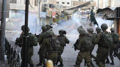 إصابات بالاختناق خلال اقتحام قوات الاحتلال بلدة الرام