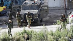 إصابة أربعة مواطنين برصاص الاحتلال في مدينة نابلس