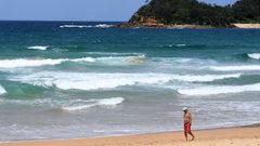 بسبب "ظاهرة طبيعية".. أوامر بإخلاء شاطئ أسترالي