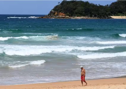 بسبب "ظاهرة طبيعية".. أوامر بإخلاء شاطئ أسترالي