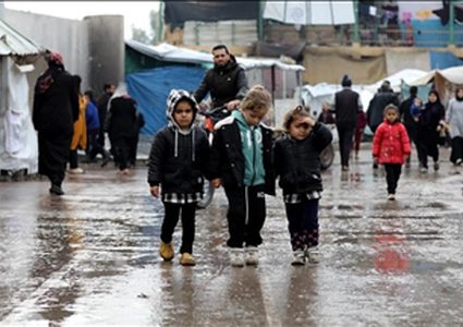 جراء البرد وانعدام المأوى .. ارتفاع وفيات الأطفال في غزة إلى 8