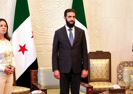 الاتحاد الأوروبي يدرس رفع العقوبات عن سوريا