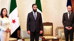 الاتحاد الأوروبي يدرس رفع العقوبات عن سوريا