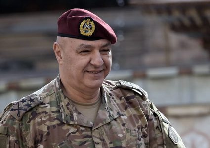 الرئيس اللبناني عون: سأعمل على أن يكون حق حمل السلاح مقتصرا على الدولة