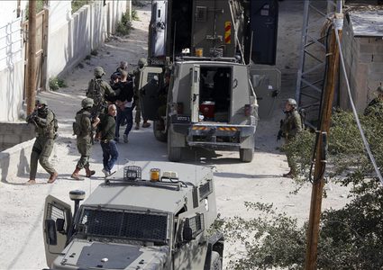 اقتحامات واعتقالات في الضفة