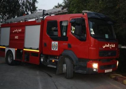 الاحتلال يمنع الدفاع المدني من إخماد حريق في محل تجاري جنوب جنين