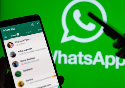 "واتساب" يختبر تصميمًا جديدًا لتعزيز استخدام الذكاء الاصطناعي