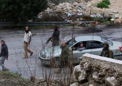 إصابات خلال اقتحام مستعمرين ترمسعيا شمال رام الله