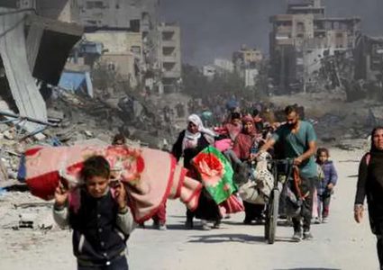 الاحتلال يطالب المواطنين بإخلاء منطقة في النصيرات