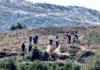 مستوطنون يهاجمون منازل المواطنين في مادما جنوب نابلس