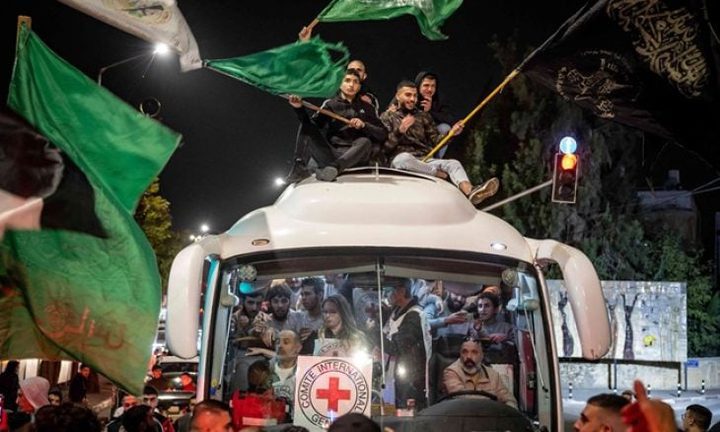 "الصحة الفلسطينية" تستعد لاستقبال محرري صفقة تبادل مرتقبة