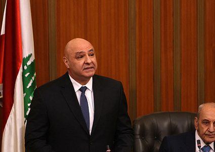 عون يؤكد لماكرون ضرورة انسحاب إسرائيل من لبنان ضمن المهلة المحددة