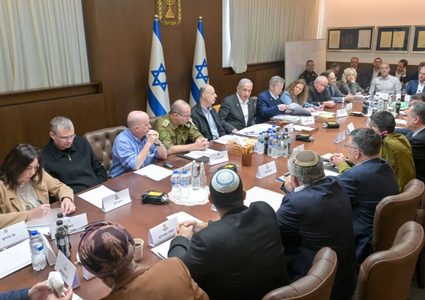 "الكابينت" يصادق على اتفاق تبادل الأسرى ووقف النار بغزة