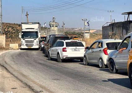 الاحتلال يشدد إجراءاته العسكرية على حاجزي تياسير والحمرا بالأغوار