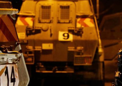 الخليل: إصابة بالرصاص الحي خلال اقتحام الاحتلال بلدة الظاهرية