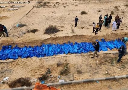 انتشال جثامين 39 شهيدا من مدينة رفح جنوب قطاع غزة