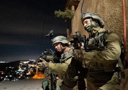 قلقيلية: الاحتلال ينكل بعشرات المواطنين في بلدة عزون