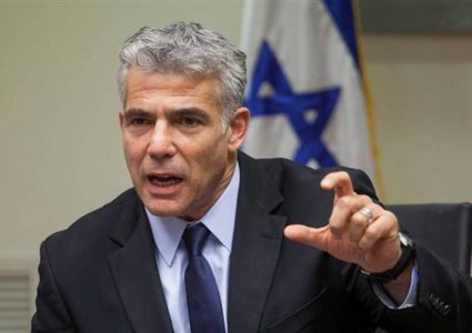 لبيد يطالب بوقف الحرب وتنفيذ تبادل الأسرى بالكامل