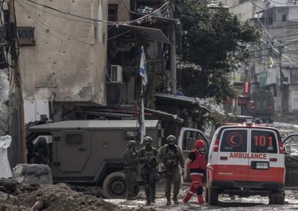 الاحتلال يواصل عدوانه على جنين ومخيمها: 12 شهيدا ودمار هائل في البنية التحتية