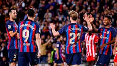 برشلونة يؤمن مدافعه بعقد جديد