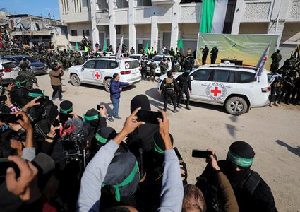 البيت الأبيض: سنواصل الضغط من أجل إطلاق سراح جميع المحتجزين