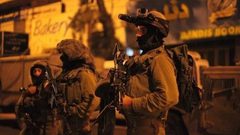 الاحتلال يعتقل مواطنة من بيت عوا غرب الخليل