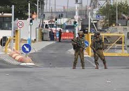 الاحتلال يواصل تشديد إجراءاته على الحواجز العسكرية بمحيط نابلس