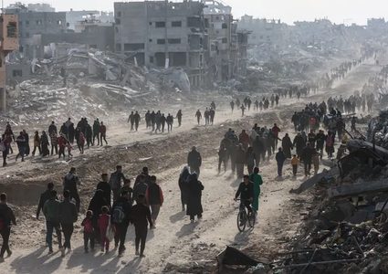 إسرائيل تماطل في تنفيذ الاتفاق وعشرات الآلاف ينتظرون العودة إلى شمال غزة