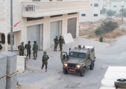 الاحتلال يداهم منزلي المحررين عرار والبرغوثي في قراوة بني زيد ودير أبو مشعل