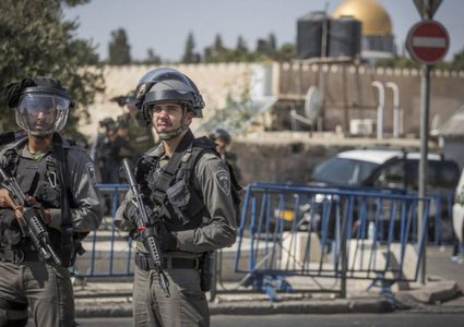 الاحتلال يشدد إجراءاته العسكرية في القدس ومستوطنون يؤدون طقوسا تلمودية