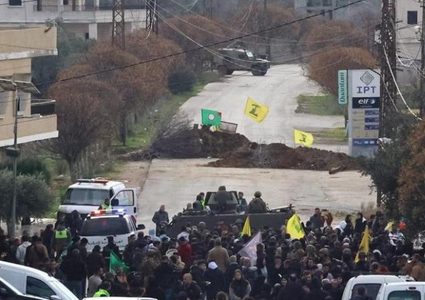 شهيد و7 جرحى جراء استهداف الاحتلال للنازحين العائدين الى جنوب لبنان