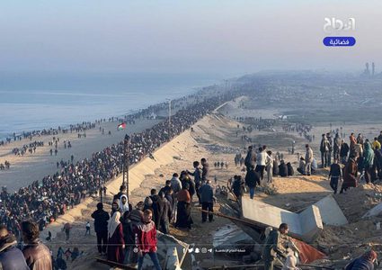 عودة آلاف النازحين لمدينة غزة بعد عام من الحرب