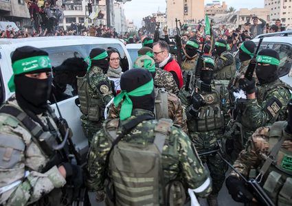 حماس: نتوقع الإفراج عن 30 أسيرًا مؤبدًا بالدفعة الثالثة