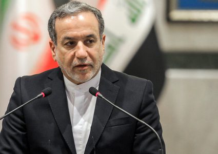 إيران تحذر من ضرب منشآتها النووية وتعتبره "ضرباً من الجنون"