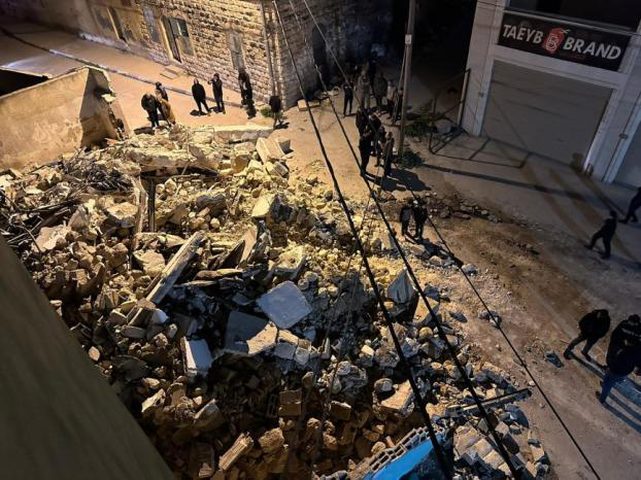 الاحتلال يهدم منزل الشهيد تامر فقها في شويكة شمال طولكرم