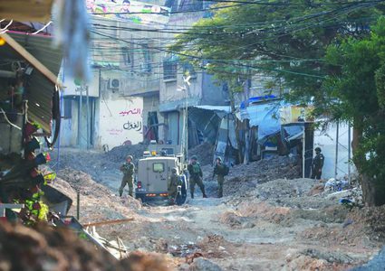 وزير جيش الاحتلال: إسرائيل أعلنت الحرب على مخيمات الضفة