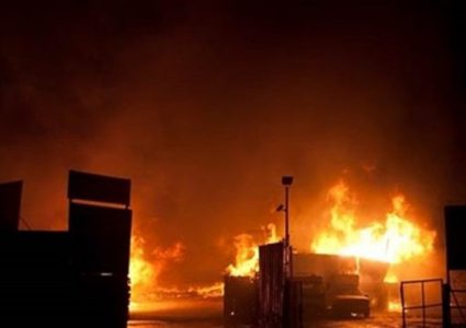 الاحتلال تيسبب باحتراق منزل في المنطقة الجنوبية بالخليل