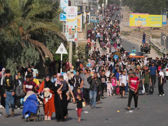 يسرائيل هيوم: الإجلاء الجماعي لقطاع غزة يشكل عنصرا أساسيا في الرؤية الأمريكية