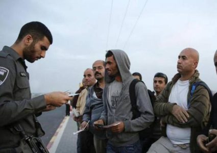 الشرطة الاسرائيلية تعتقل ٤٣٢ من العمال بحجة العمل دون ترخيص