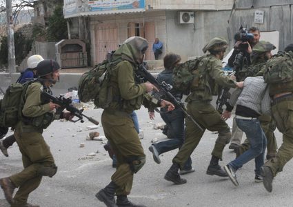 الاحتلال يعتقل أربعة مواطنين من طمون جنوب طوباس