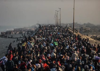 مخطط التهجير في غزة.. رفض عربي وتشبث فلسطيني بالأرض