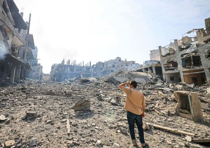 غارة جديدة على شارع الرشيد والاحتلال يعرقل سفر المرضى والجرحى عبر معبر رفح